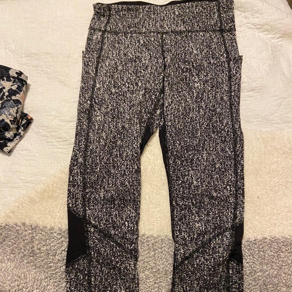 lululemon athletica Pants - Lululemon crops
